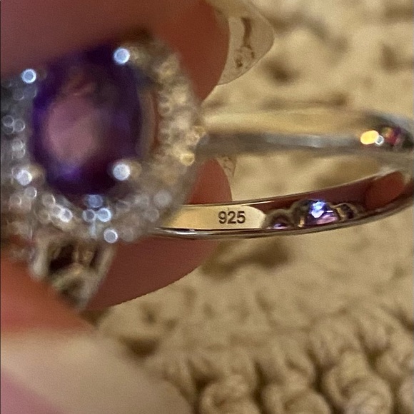 Amethyst and white zircon sterling ring - Picture 6 of 6